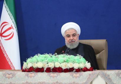روحانی: تمام بخش‌های دولتی باید سهام خود را در بازار بورس به فروش برسانند