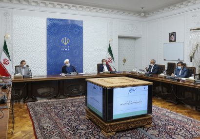 روحانی: اداره کشور با کمترین اتکا به نفت، قدرت‌نمایی ایران در جنگ اقتصادی است