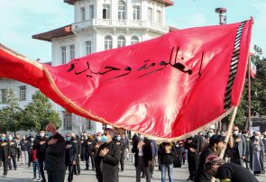 سوگواران فاطمی در میدان شهدای ذهاب رشت عزاداری کردند