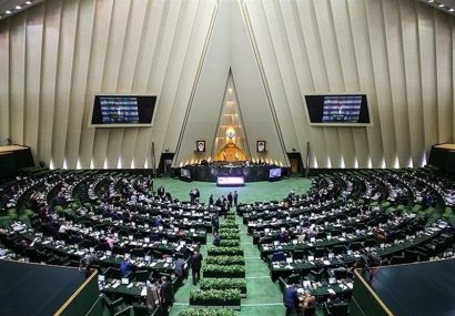 میکرفون نوبخت در مجلس قطع شد /الیاس نادران به روحانی: استیضاحت می کنیم /حواشی روز جنجالی مجلس