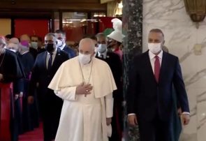 پاپ فرانسیس رهبر کاتولیک های جهان وارد عراق شد