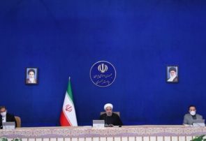 روحانی: برخی بخاطر رفع تحریم‌ها گریه و زاری می کنند، واقعا عجیب است