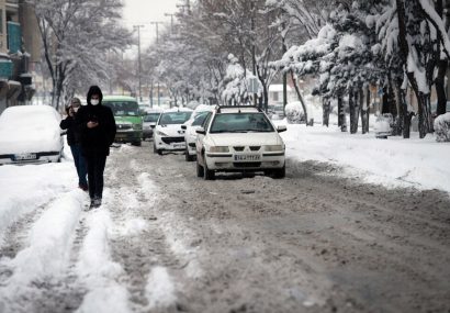 بارش برف سنگین و انسداد جاده کرج – چالوس