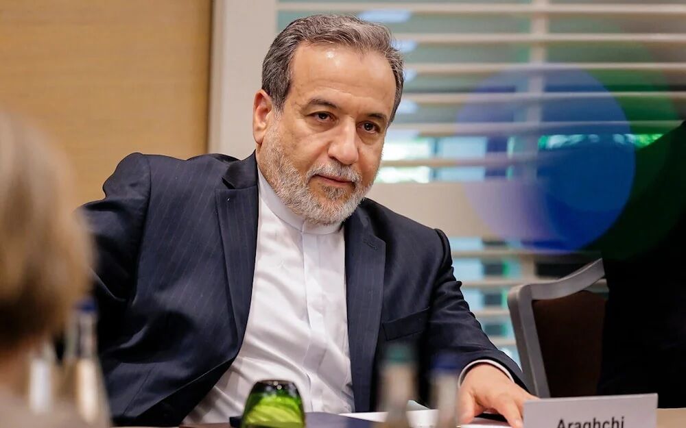 عراقچی: ایران تمامی گزینه‌ها را برای دفاع از حاکمیت، منافع و مردم خود محفوظ می‌دارد