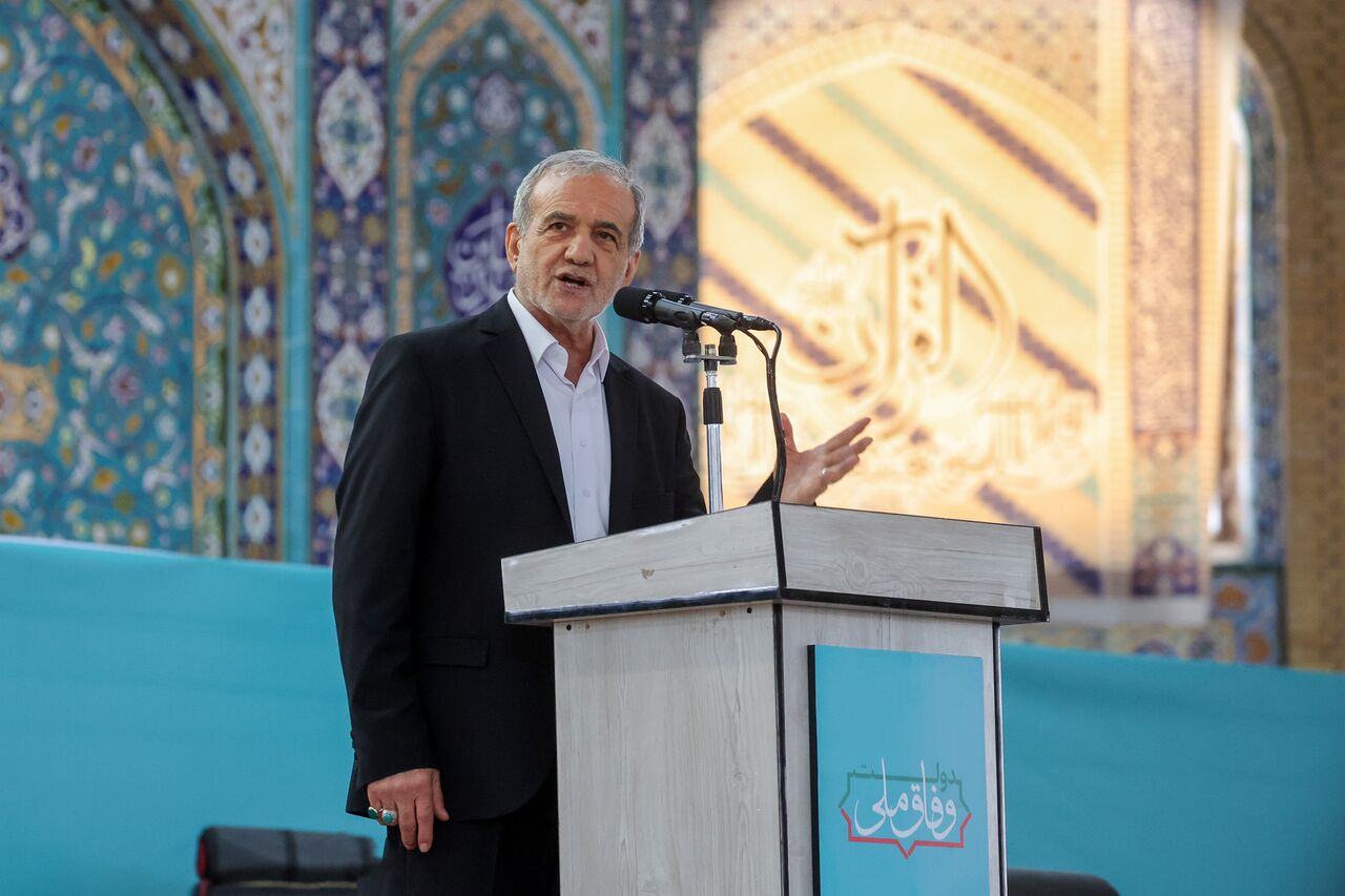 رئیس‌جمهور: برای حل مشکلات کشور به آمریکا دل نبسته‌ایم