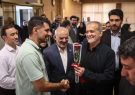 همه برای سربلندی ایران ایستاده‌ایم/ تاکید بر نقش وحدت‌آفرین رسانه‌ها