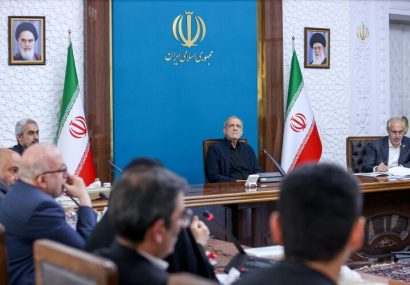 تاکید پزشکیان بر بازنگری در خصوصی‌سازی و تمرکز بر واگذاری مدیریت همراه با نظارت و پاسخگویی