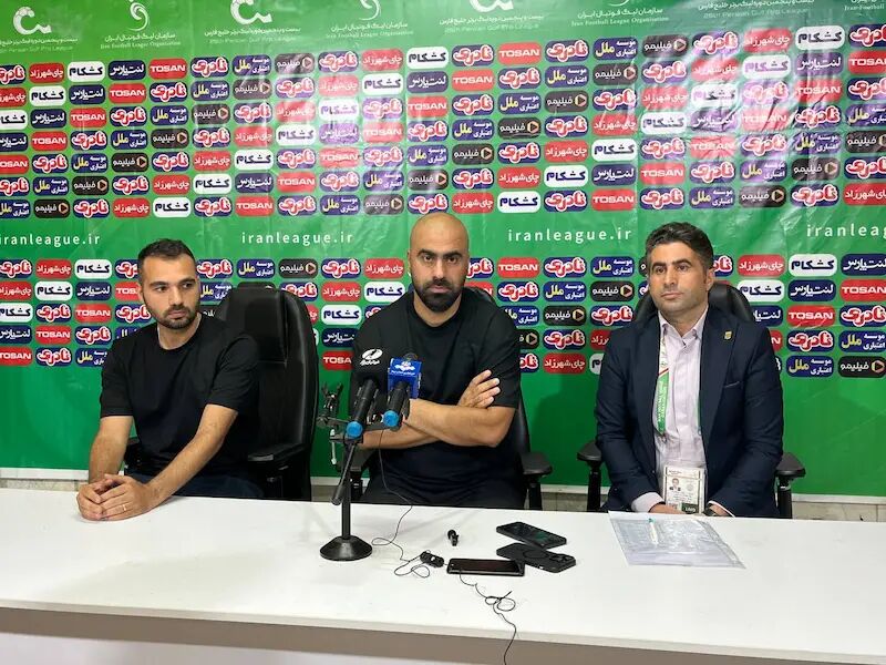 سرمربی ملوان: بازی برخی از تیم‌ها هیچ شباهتی به فوتبال ندارد