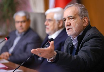 پزشکیان: آنها که روزانه میلیاردها تومان به جیبشان می‌رود، نمی‌گذارند کار خود را درست انجام دهیم