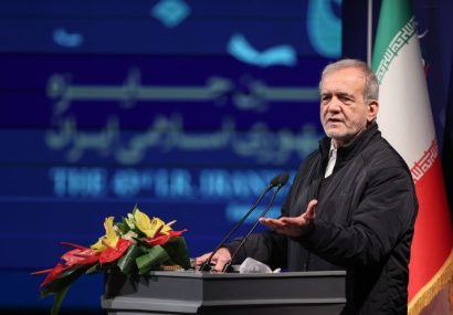 رئیس‌جمهور:حمایت ازکسانی که مشکل دارند وظیفه ما است/ اهمیت نقش کتاب در تغییر رفتار انسانها