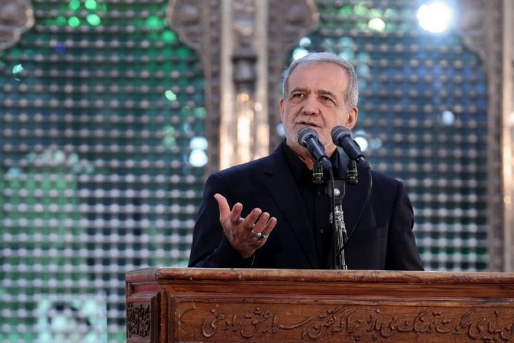 پزشکیان: آنچه در جامعه رخ میدهد با حرف شسته نمیشود پزشکیان: آنچه در جامعه رخ میدهد با حرف شسته نمیشود