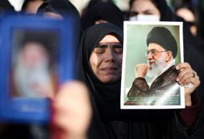 وداع با پیکر مطهر رهبر معظم انقلاب در مصلای امام خمینی(ره)