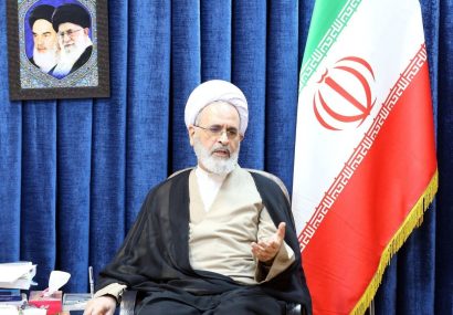 آیت الله اعرافی: مردم و نیروهای مسلح آینده‌ای روشن برای ایران در برابر دشمن رقم خواهند زد