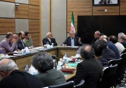 پزشکیان: بدون اذن رهبری هیچ تصمیمی اتخاذ نخواهد شد پزشکیان: بدون اذن رهبری هیچ تصمیمی اتخاذ نخواهد شد