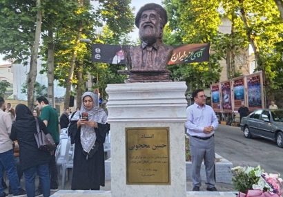 رونمایی از تندیس طراح پارک‌ ساعی و ناظر جمشیدیه، لاله و ملت در لاهیجان