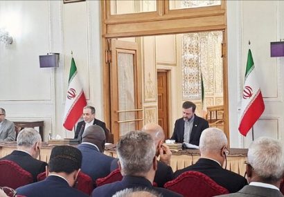 عراقچی: دور جدید مذاکرات از جمعه آغاز میشود / ادامه اشغال لبنان، نقض یادداشت تفاهم است عراقچی: دور جدید مذاکرات از جمعه آغاز میشود / ادامه اشغال لبنان، نقض یادداشت تفاهم است
