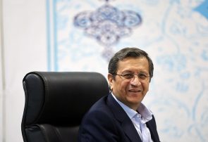 همتی: قدرت تامین ارز بانک مرکزی با آزادسازی منابع افزایش مییابد همتی: قدرت تامین ارز بانک مرکزی با آزادسازی منابع افزایش مییابد