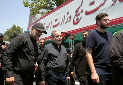 عراقچی: مردم و نیروهای مسلح شجاع ما، هیچ تهدید و هراسی به خود راه نمیدهند عراقچی: مردم و نیروهای مسلح شجاع ما، هیچ تهدید و هراسی به خود راه نمیدهند
