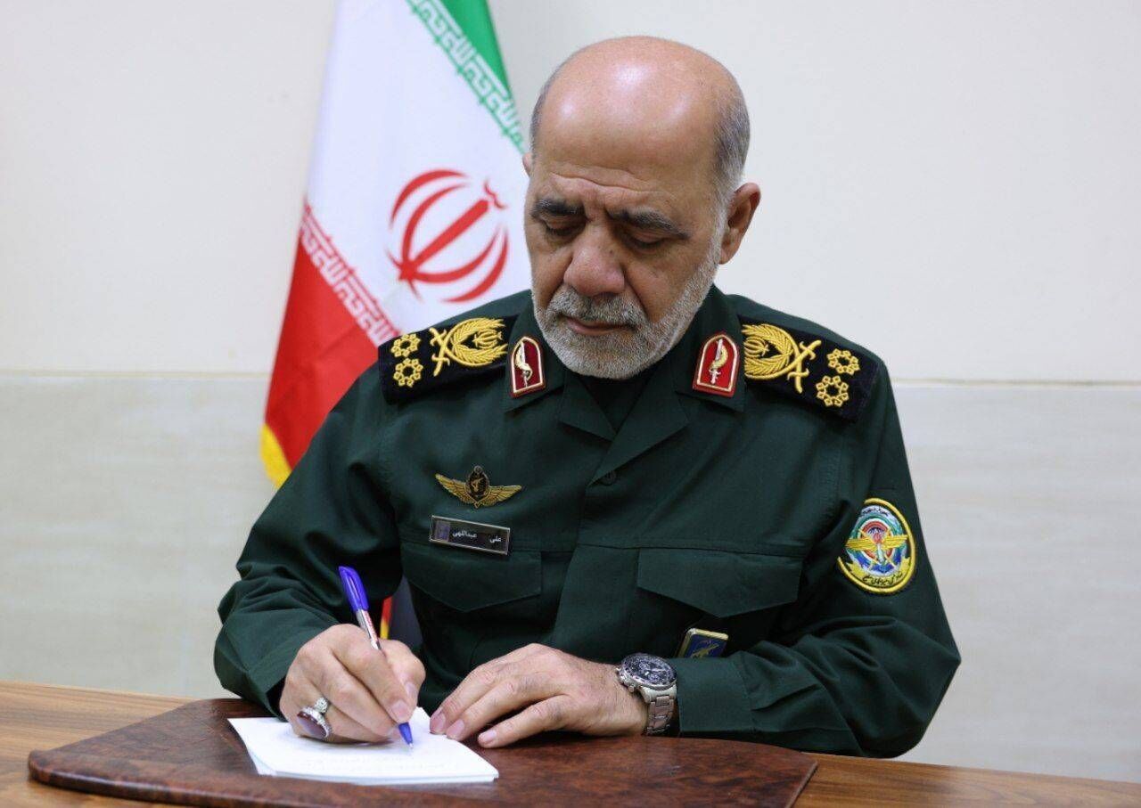 سرلشکرعبداللهی: هر کشوری سپردفاعی آمریکا شود در آتش جنگ میسوزد سرلشکرعبداللهی: هر کشوری سپردفاعی آمریکا شود در آتش جنگ میسوزد
