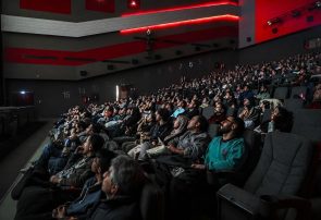 رشد ۳۰ درصدی مخاطبان و فروش ۴۳ میلیاردی سینما در آخرین هفته مرداد/ زندهشور در صدر رشد ۳۰ درصدی مخاطبان و فروش ۴۳ میلیاردی سینما در آخرین هفته مرداد/ زندهشور در صدر