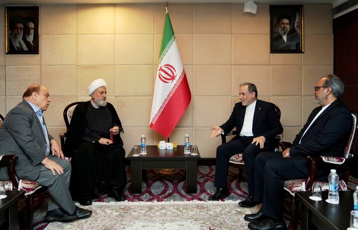 عراقچی: ایران بر حمایت قاطع از مردم و تمامیت ارضی لبنان تأکید دارد عراقچی: ایران بر حمایت قاطع از مردم و تمامیت ارضی لبنان تأکید دارد