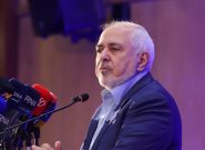 ظریف: جنایت جنگی با روایتهای سیاسی یا گذر زمان پاک نمیشوند ظریف: جنایت جنگی با روایتهای سیاسی یا گذر زمان پاک نمیشوند