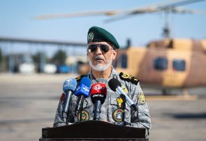 دریادار سیاری: تنگه هرمز بسته است؛ عبور باید با هماهنگی باشد