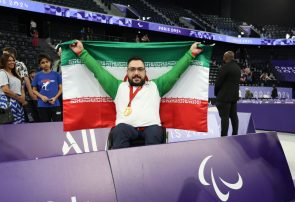 رستمی پرچمدار ایران در ناگویا